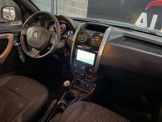 RENAULT DUSTER OROCH 1.6 16V SCE FLEX EXPRESS MANUAL RENAULT DUSTER OROCH 1.6 16V SCE FLEX EXPRESS MANUAL